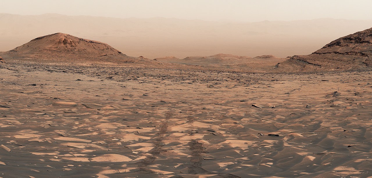 Espacio: Curiosity asciende 1 kilómetro en Marte