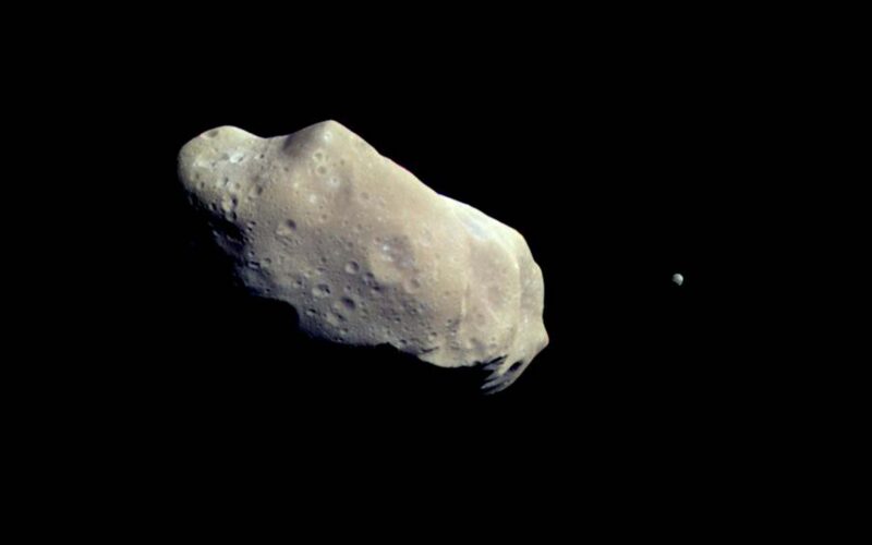 Espacio: Galileo encontró una pequeña luna en Ida