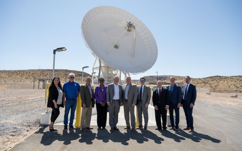Espacio: La red que conversa con naves suma antena