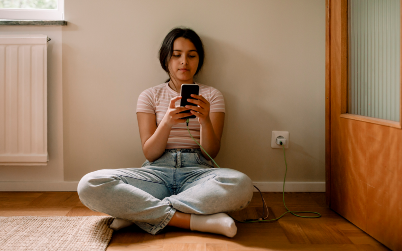 Tecnología: ¿Serviría vetar las redes a menores?