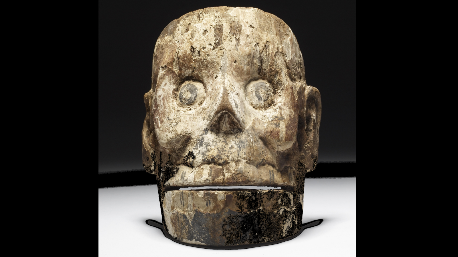 Arqueología: La máscara azteca del inframundo