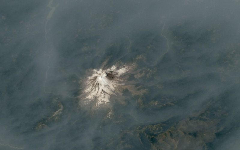 Incendios: Humo cubre volcanes desde la ISS