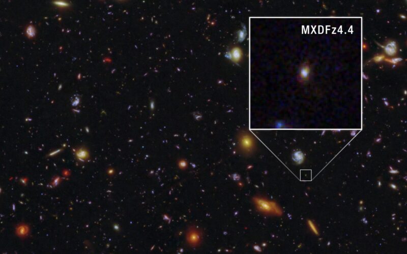 Astronomía: Hubble ve una galaxia casi imposible