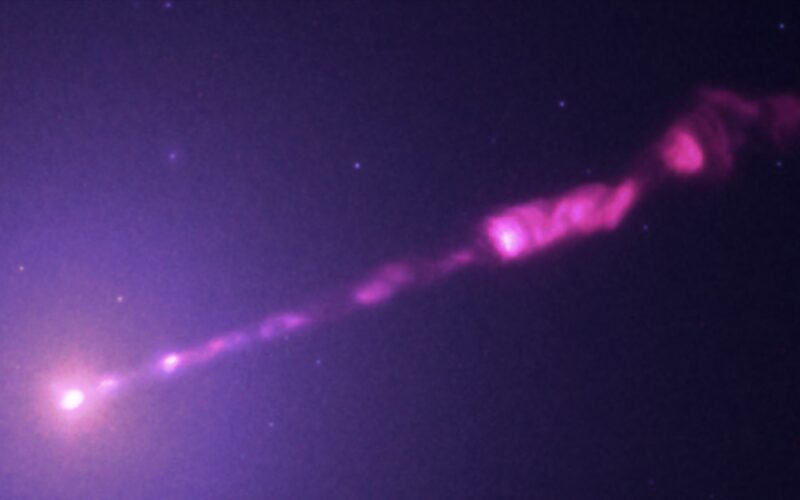 Espacio: Chandra ve el chorro de M87\* en rayos X