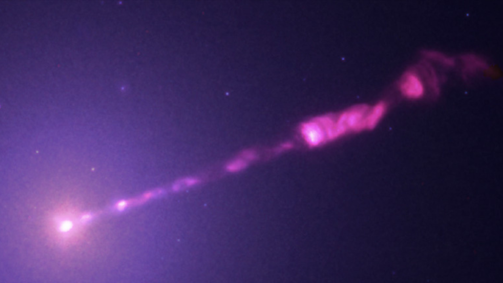 Espacio: Chandra ve el chorro de M87\* en rayos X