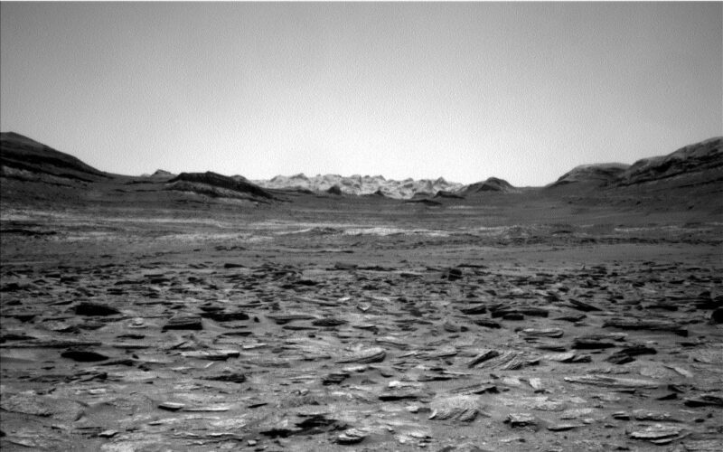Espacio: Curiosity avanza hacia colinas yardang