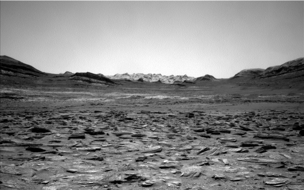 Espacio: Curiosity avanza hacia colinas yardang