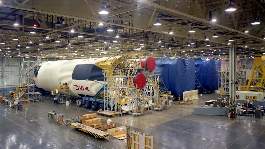 Espacio: NASA frenó la producción del Saturn V