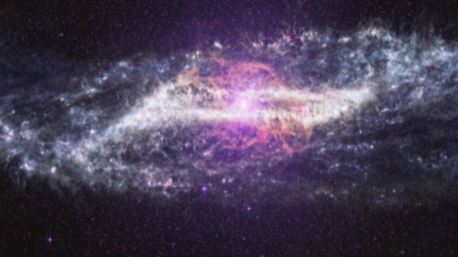 Astronomía: Webb celebra cuatro años con Centaurus A