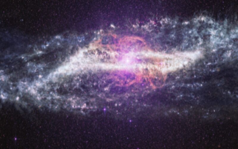 Astronomía: Webb celebra cuatro años con Centaurus A