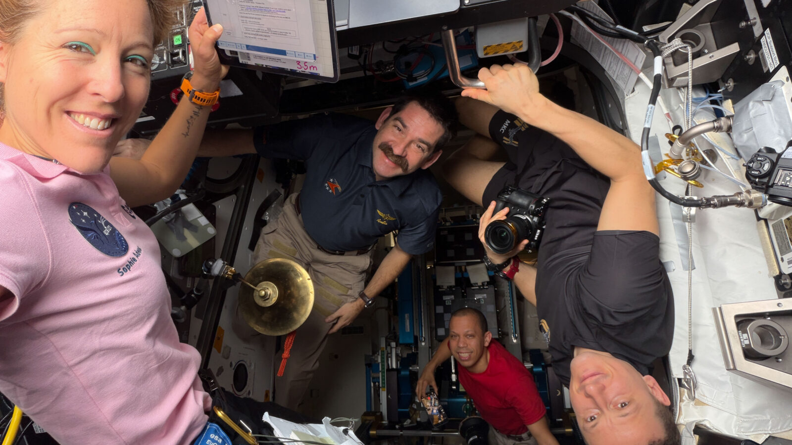 GMT071_1200_SOPHIE_Adenot_cygnus_departureIMG_0225.jpeg
