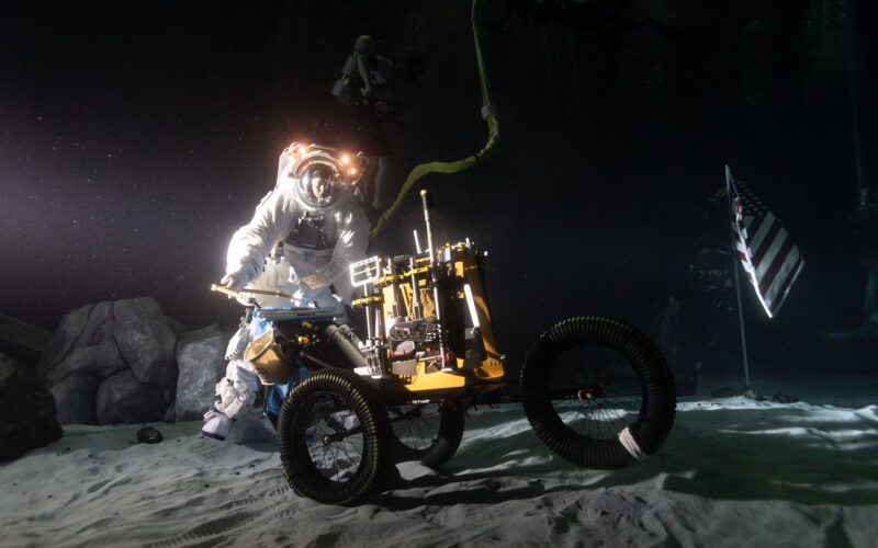 🚀 Espacio: Así entrenan las caminatas lunares de Artemis