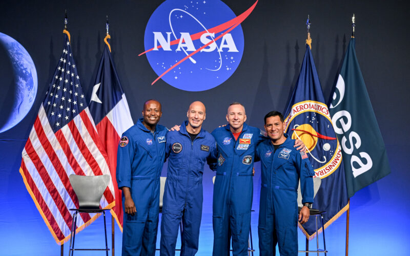 Espacio: NASA presenta la tripulación de Artemis III