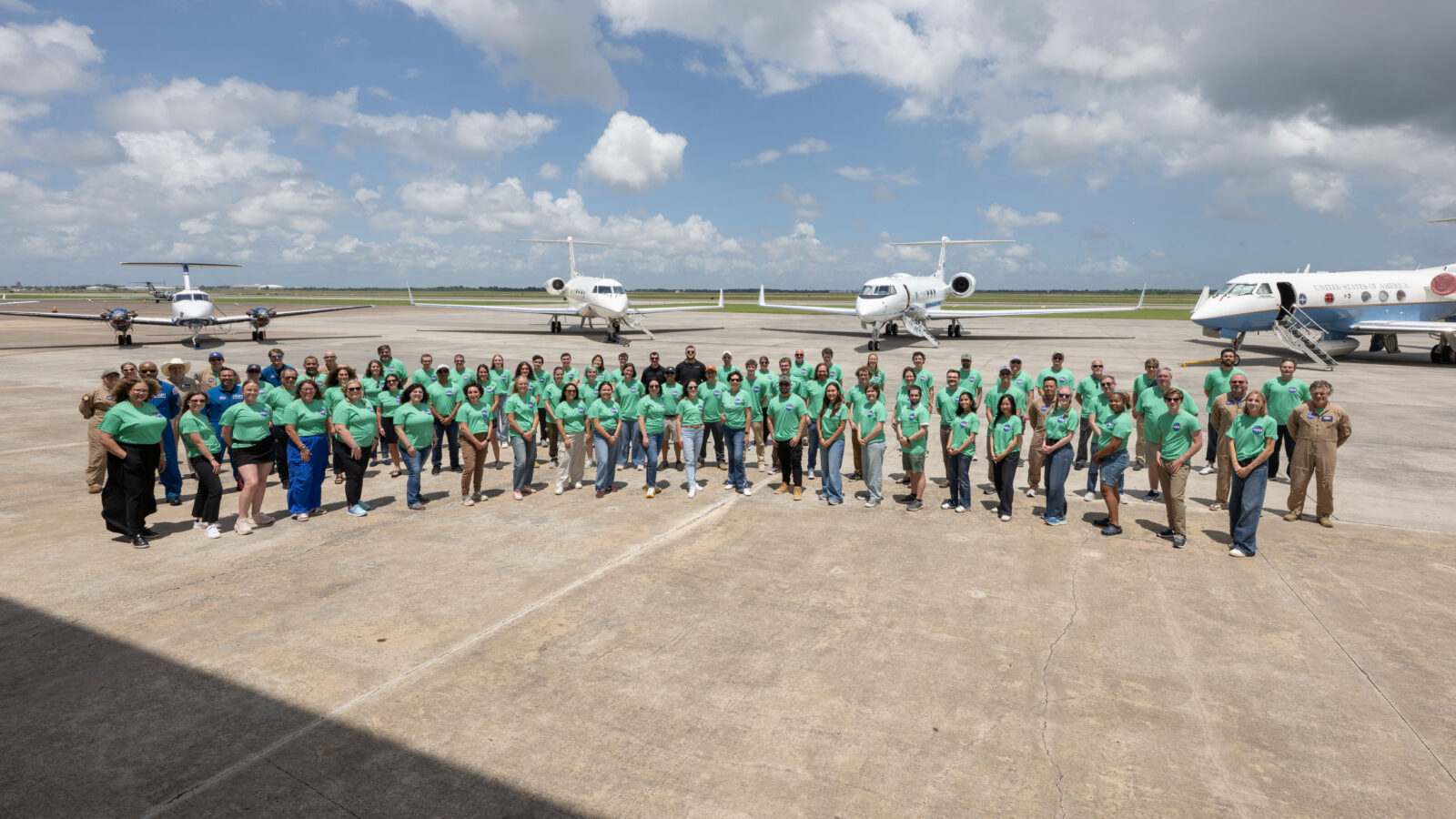 Ciencia terrestre: estudiantes miran la atmósfera desde aviones