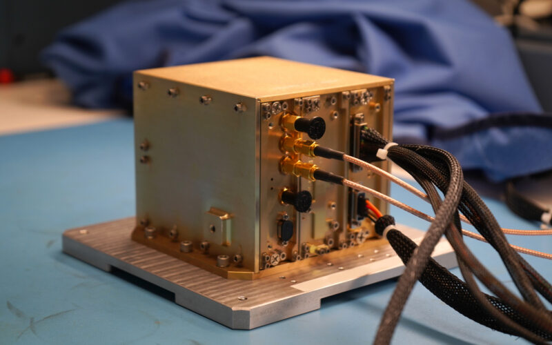Espacio: Un receptor GPS para orientar satélites lunares