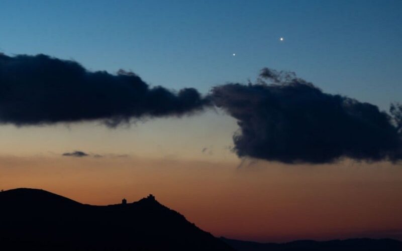 Astronomía: Tres planetas se reúnen al atardecer