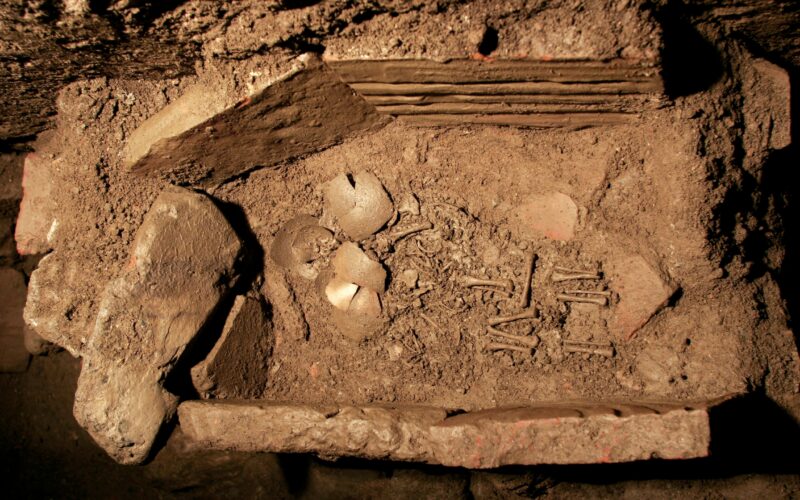 Arqueología: Hallan posible tumba de gemelos en Éfeso