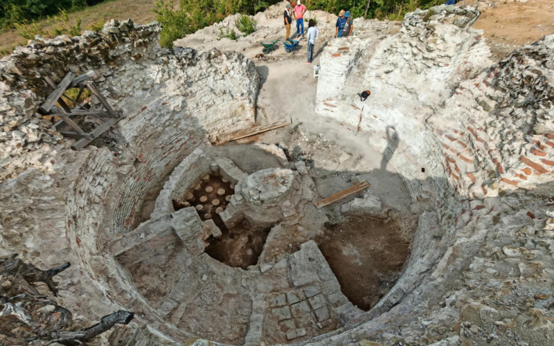 Arqueología: Un baño imperial bajo una torre
