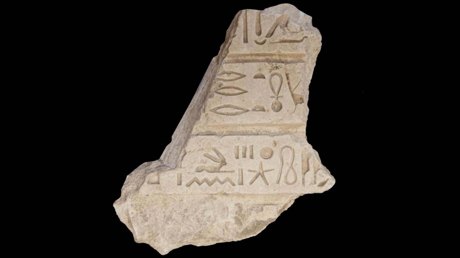 Arqueología: una inscripción apunta a Mesn