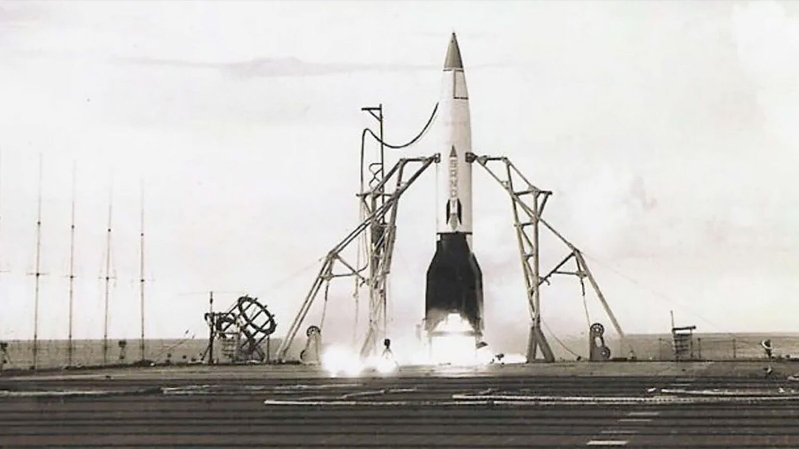 Espacio: El primer V-2 desde un portaaviones