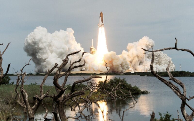 Espacio: Endeavour marcó el vuelo 100 de la NASA