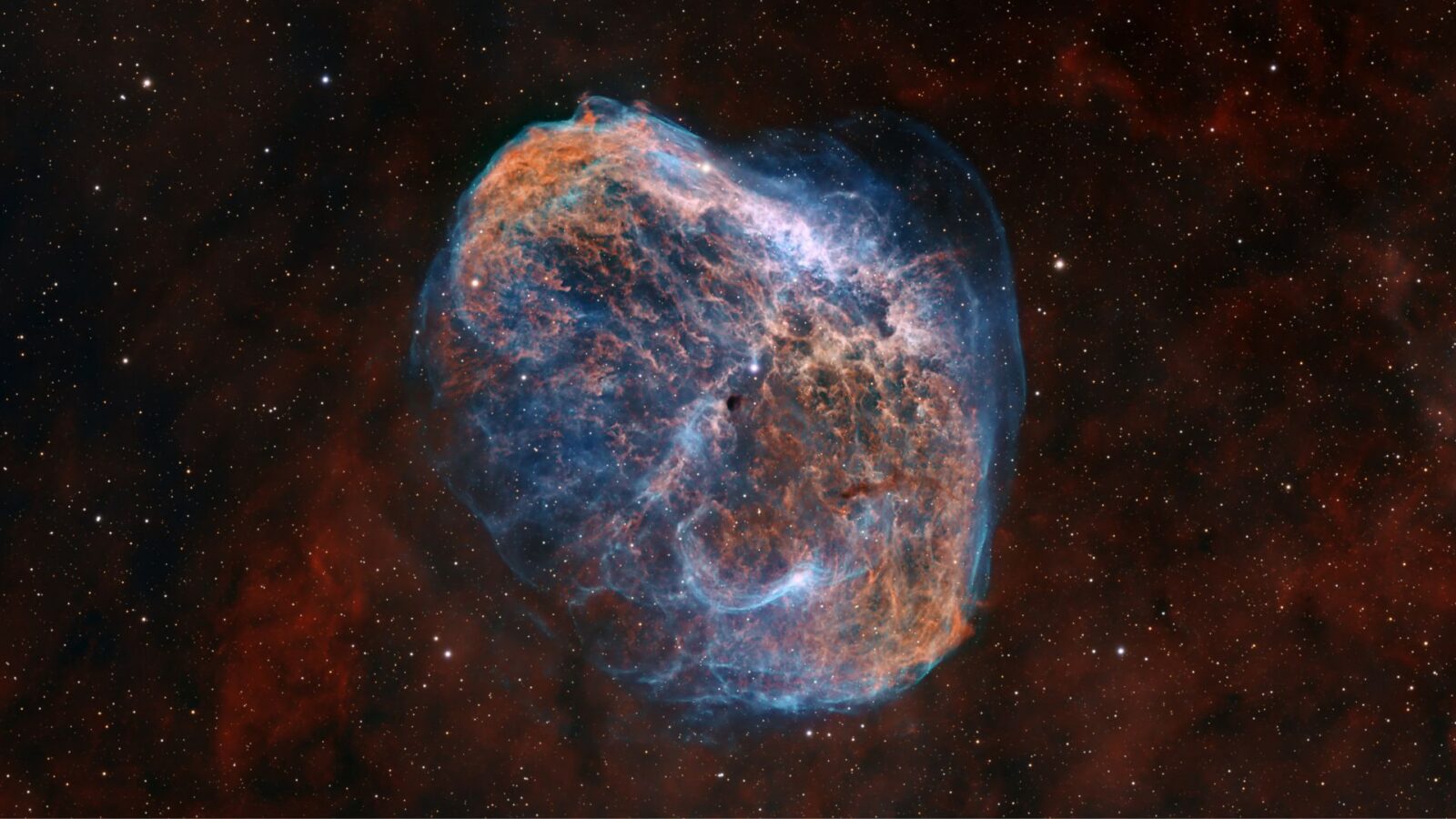 Espacio: Los filamentos de la Nebulosa Creciente