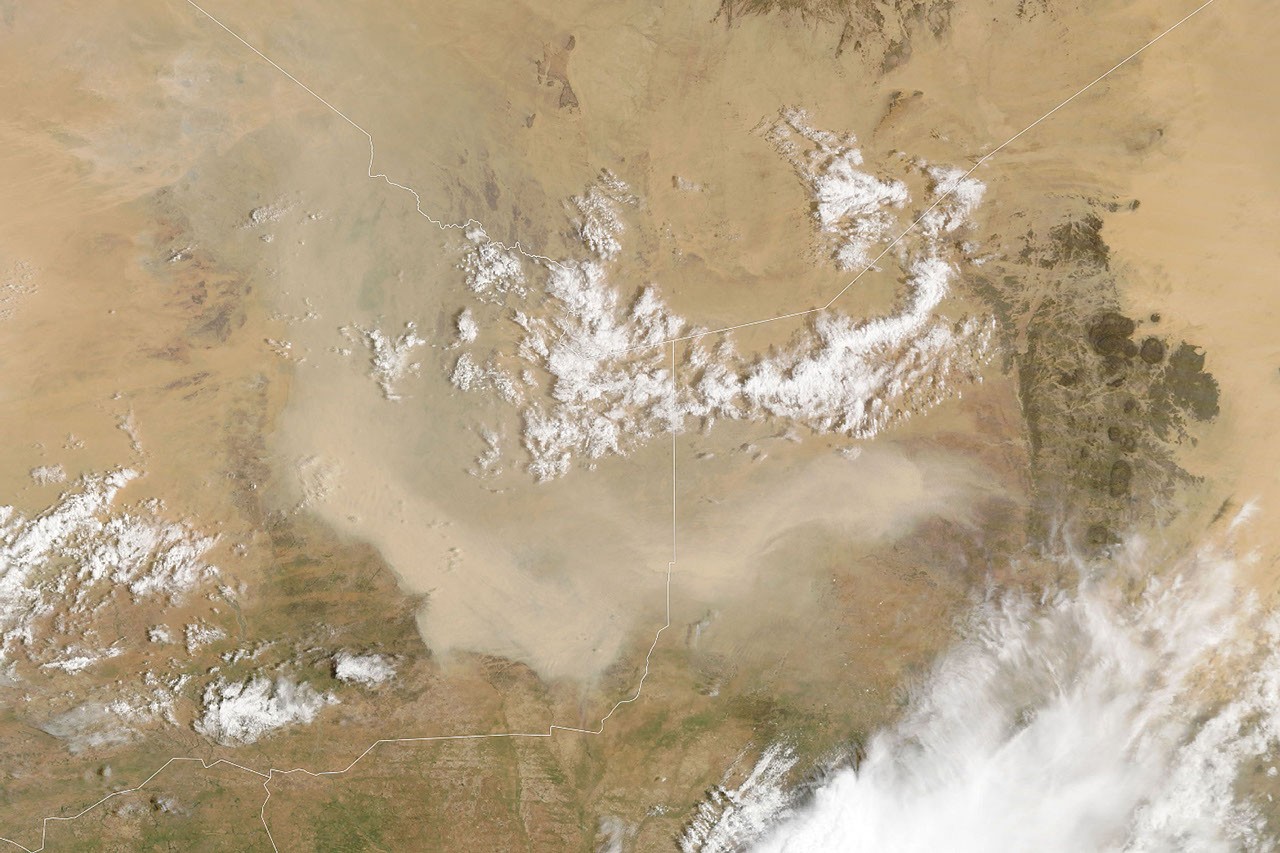 Clima: Una tormenta de polvo barre Mali