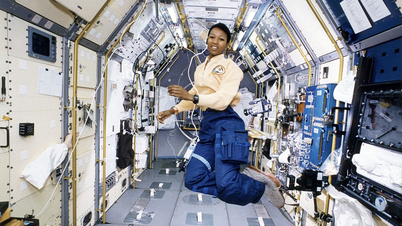 Espacio: El vuelo histórico de Mae Jemison