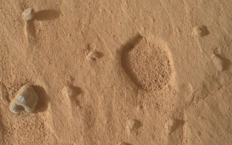 Espacio: Curiosity encuentra extraños hoyos en las rocas marcianas