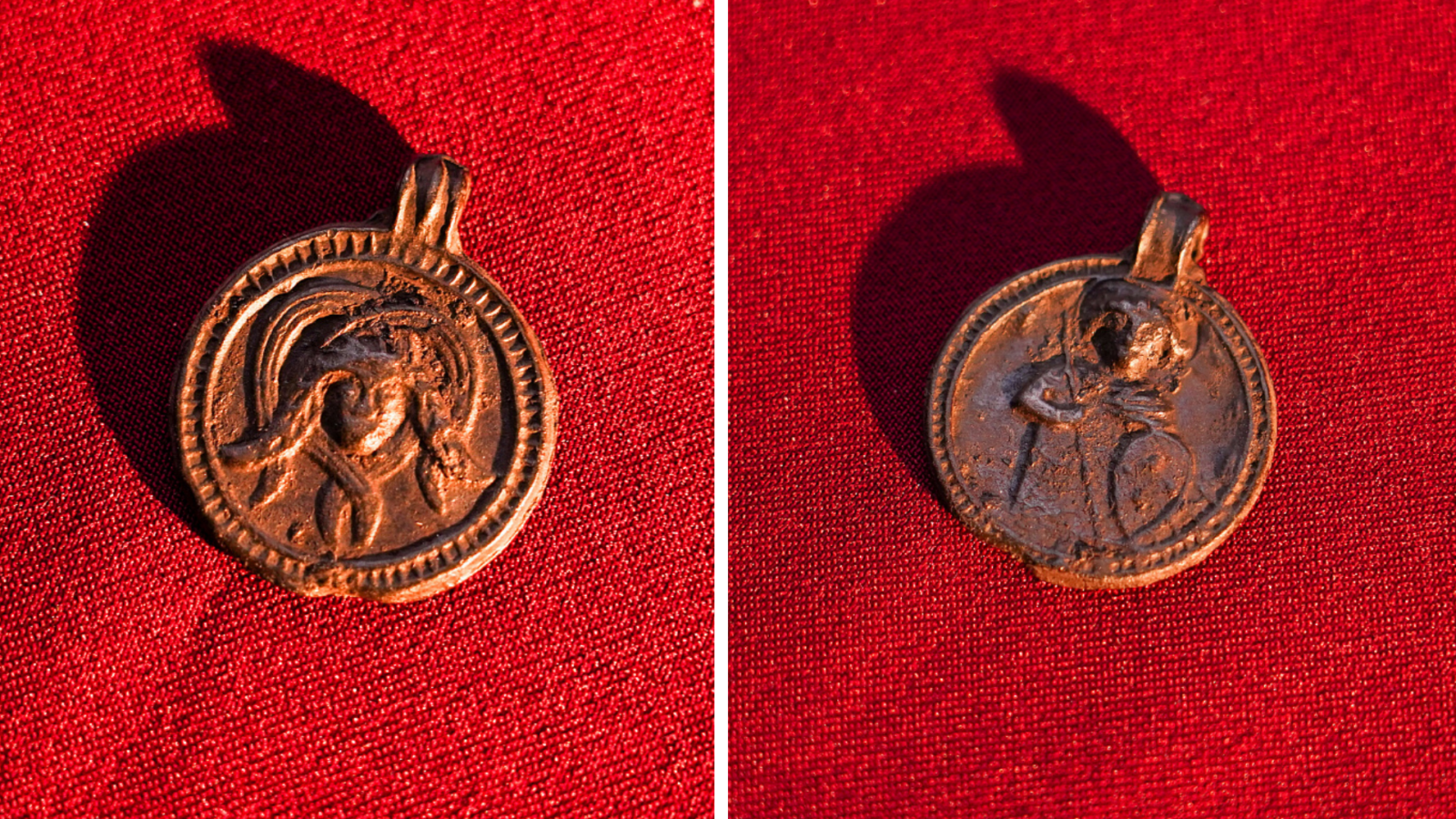 Arqueología: Un amuleto une un santo y serpientes