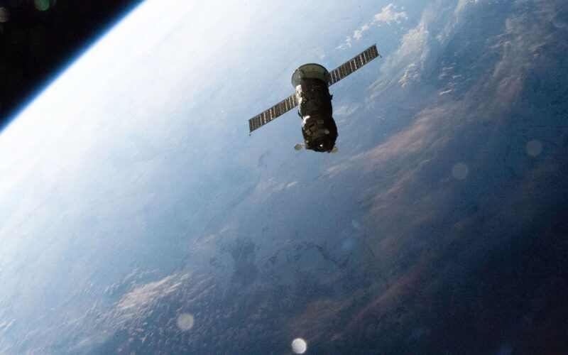 Espacio: la Progress 96 se acopla hoy a la ISS