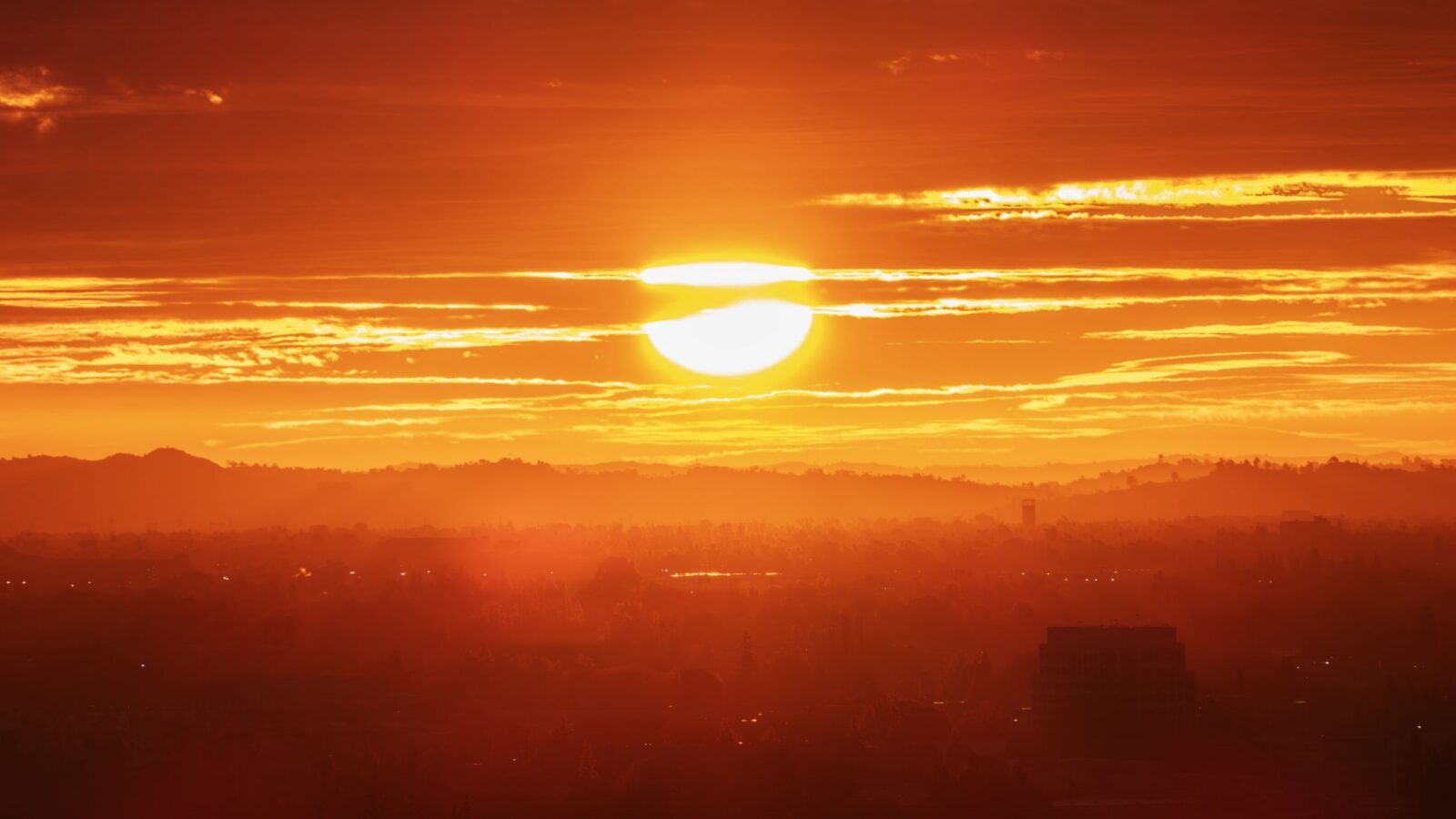 Clima: El Niño cruza el umbral «super» antes del invierno