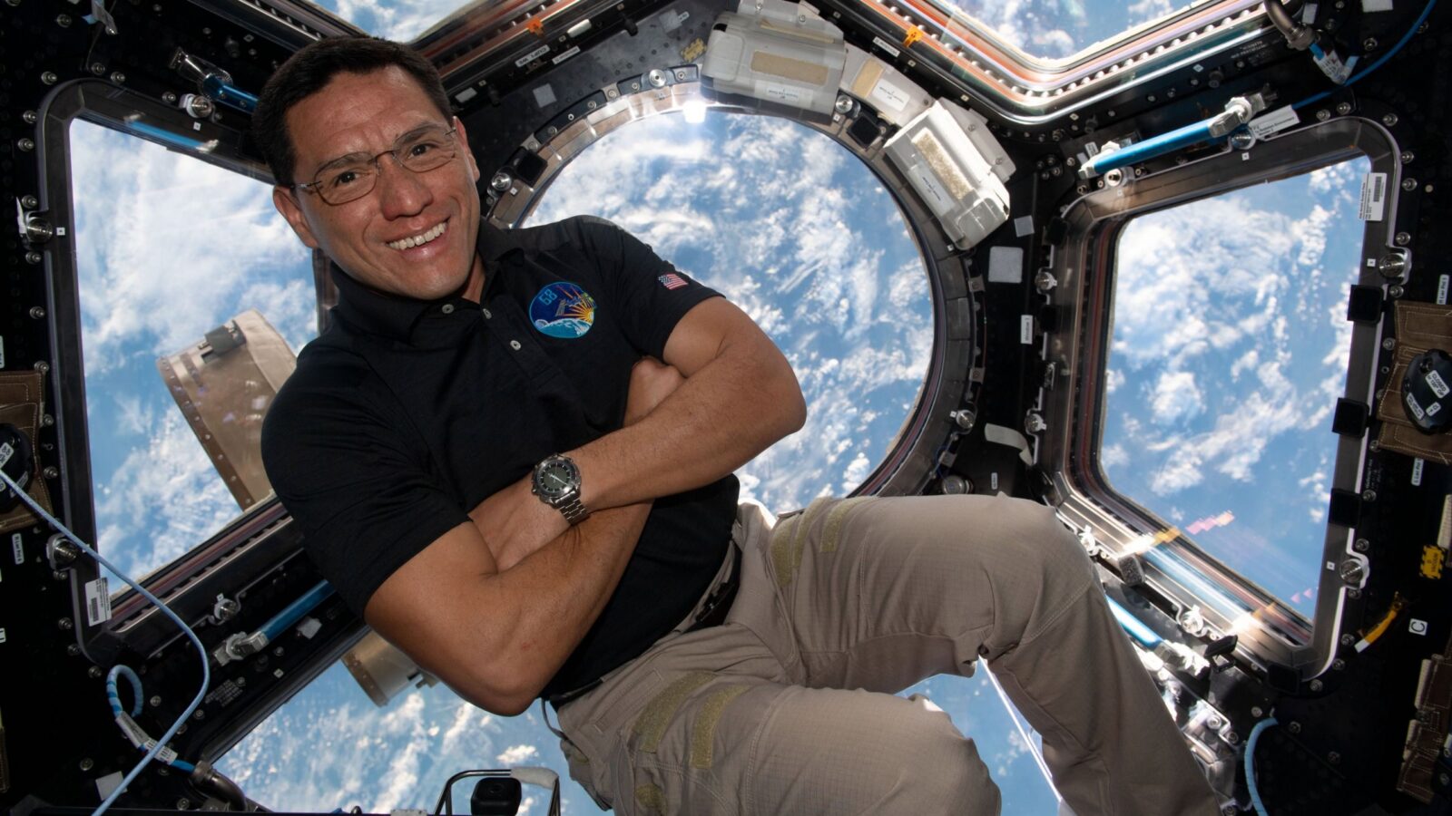 Espacio: la NASA quiere cambiar el vidrio por acrílico