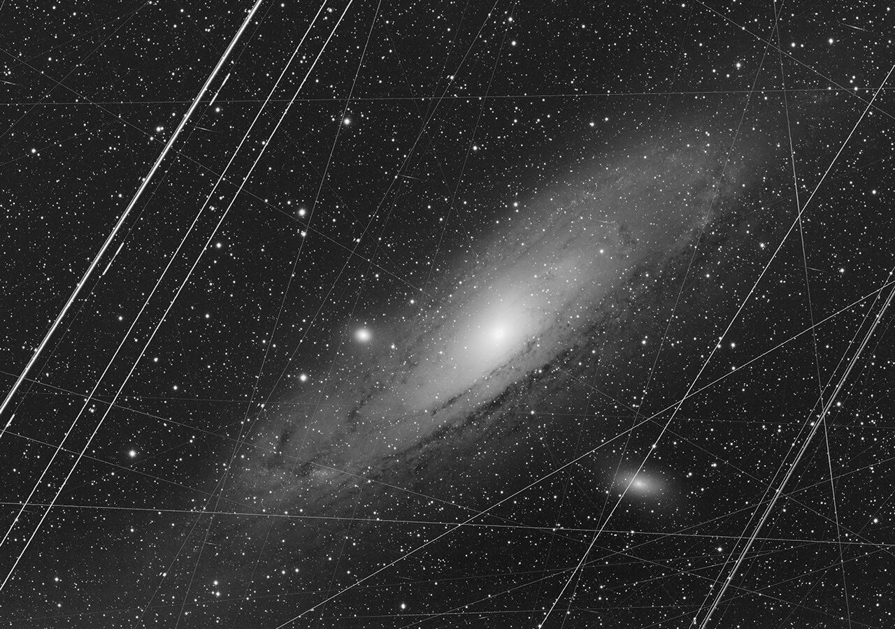 Espacio: Andrómeda antes y después de procesar su imagen
