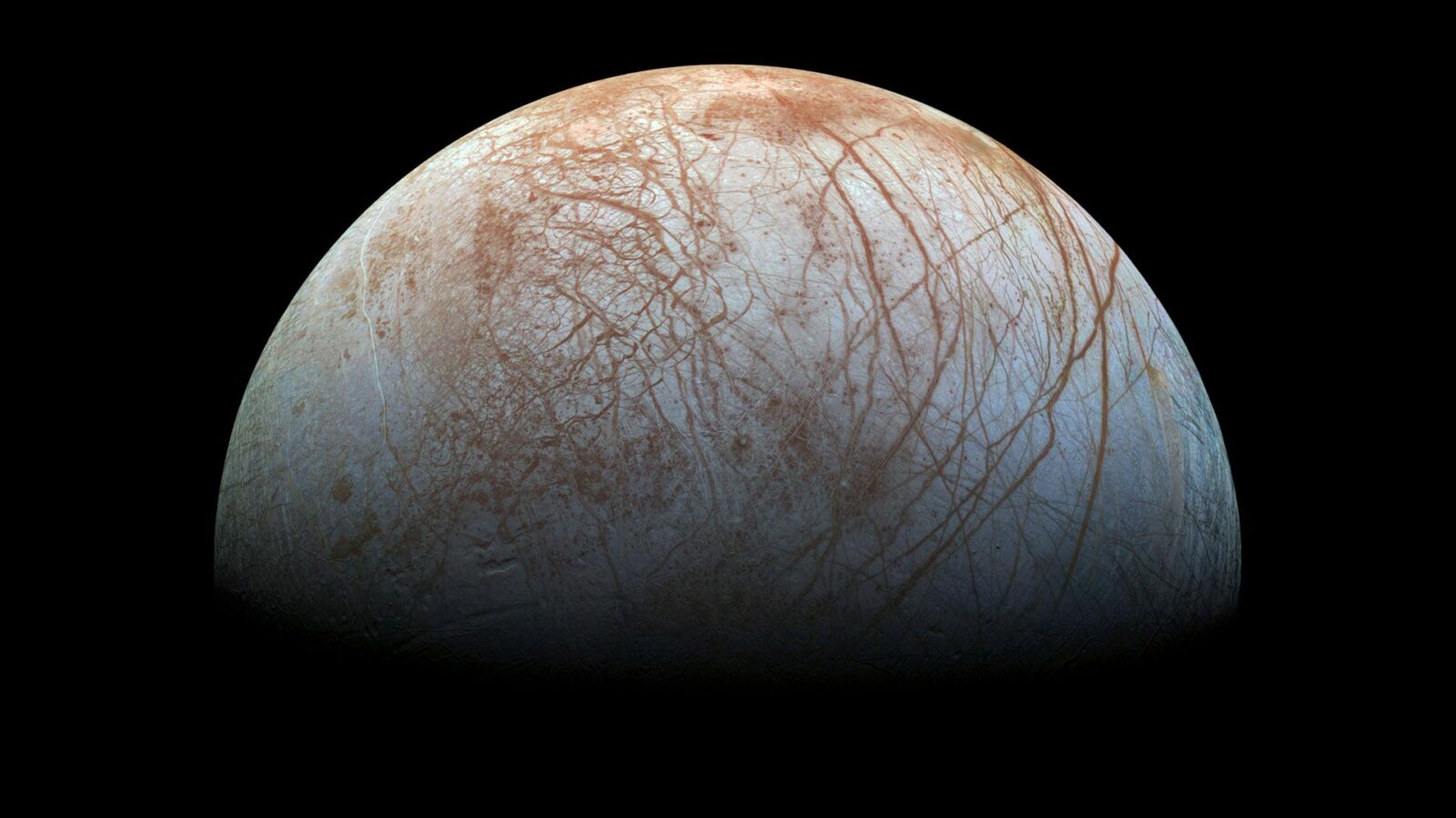 Espacio: Lunas destrozadas podrían conservar sus océanos subterráneos