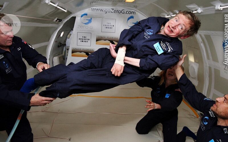 Física: Una biografía retrata a Hawking y sus vínculos