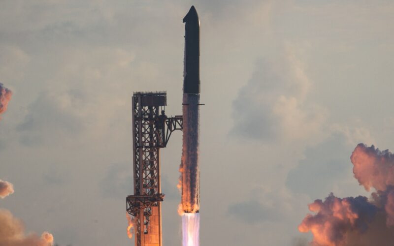 Espacio: Starship alcanza órbita y termina en explosión