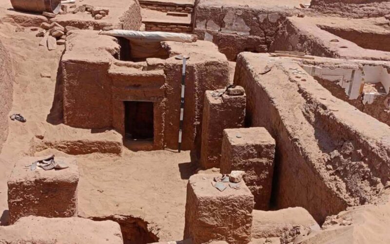 Arqueología: Un poema griego despide a un padre en Egipto