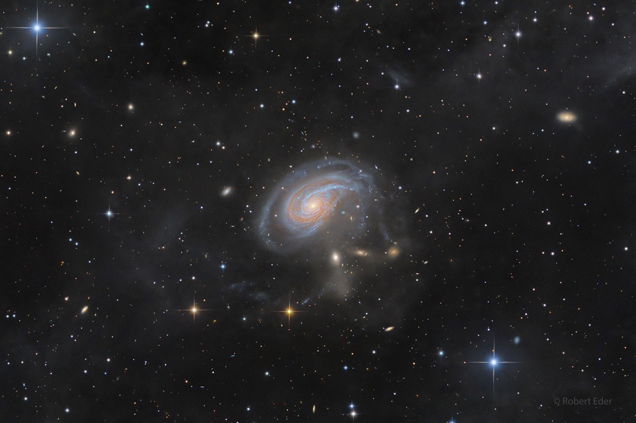 Espacio: Arp 78 y su enorme brazo espiral