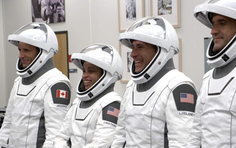 Espacio: Crew-13 se prepara para llegar a la plataforma