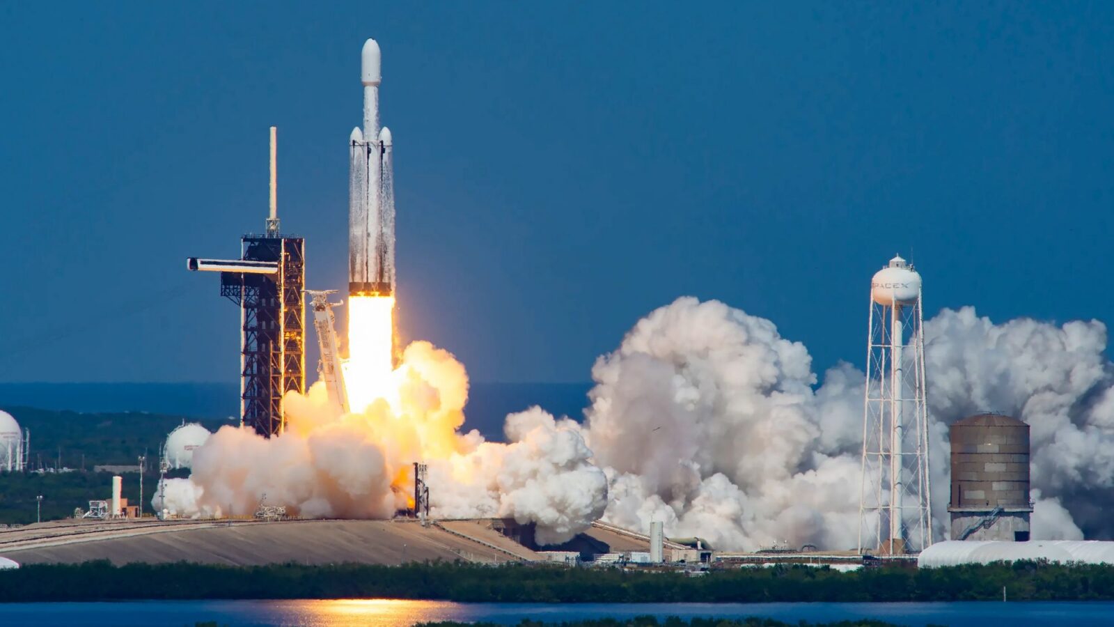 Espacio: Falcon Heavy prepara una misión espía clasificada