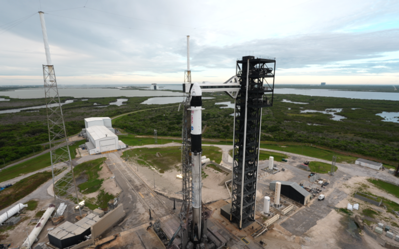 Espacio: Dragon recibe luz verde para lanzar Crew-13