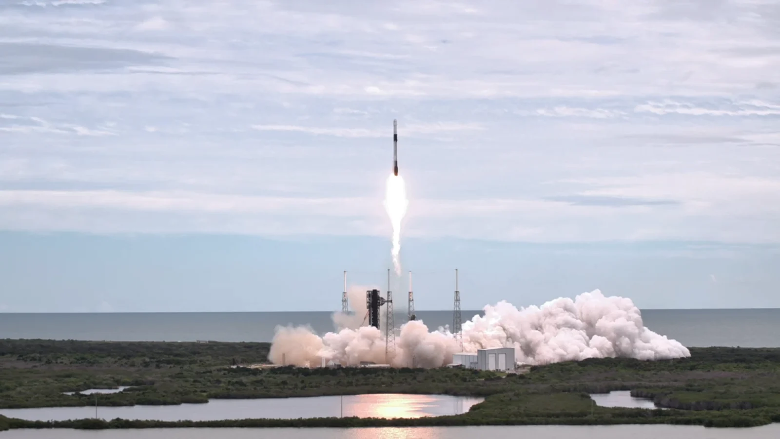 Espacio: Crew-13 alcanza la órbita y apunta a un récord