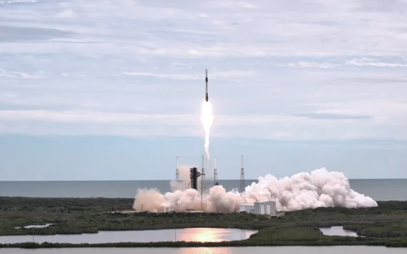 Espacio: Crew-13 alcanza la órbita y apunta a un récord