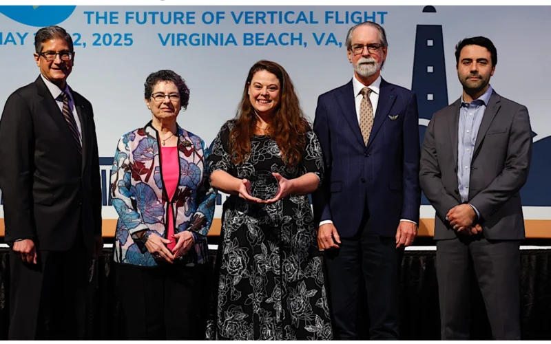Tecnología: Natasha Schatzman recibe un premio al compañerismo
