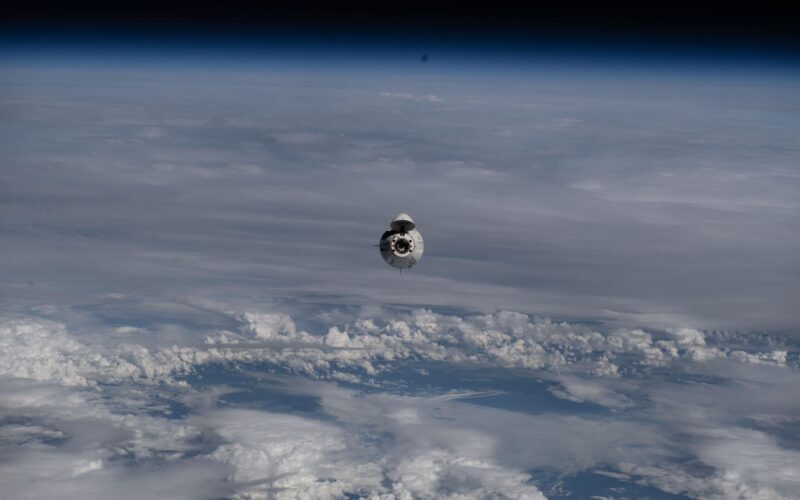 Espacio: Crew-13 se acerca a la estación espacial