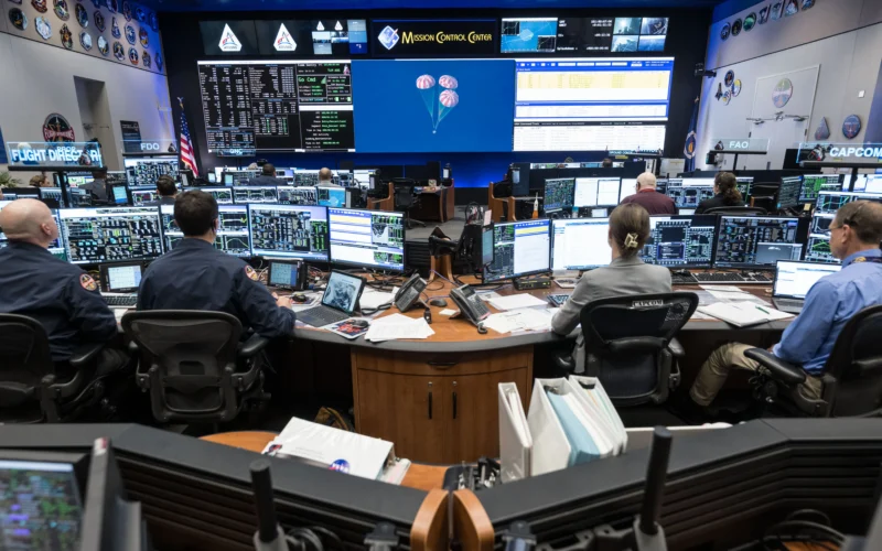 Espacio: La NASA busca nuevos directores de vuelo