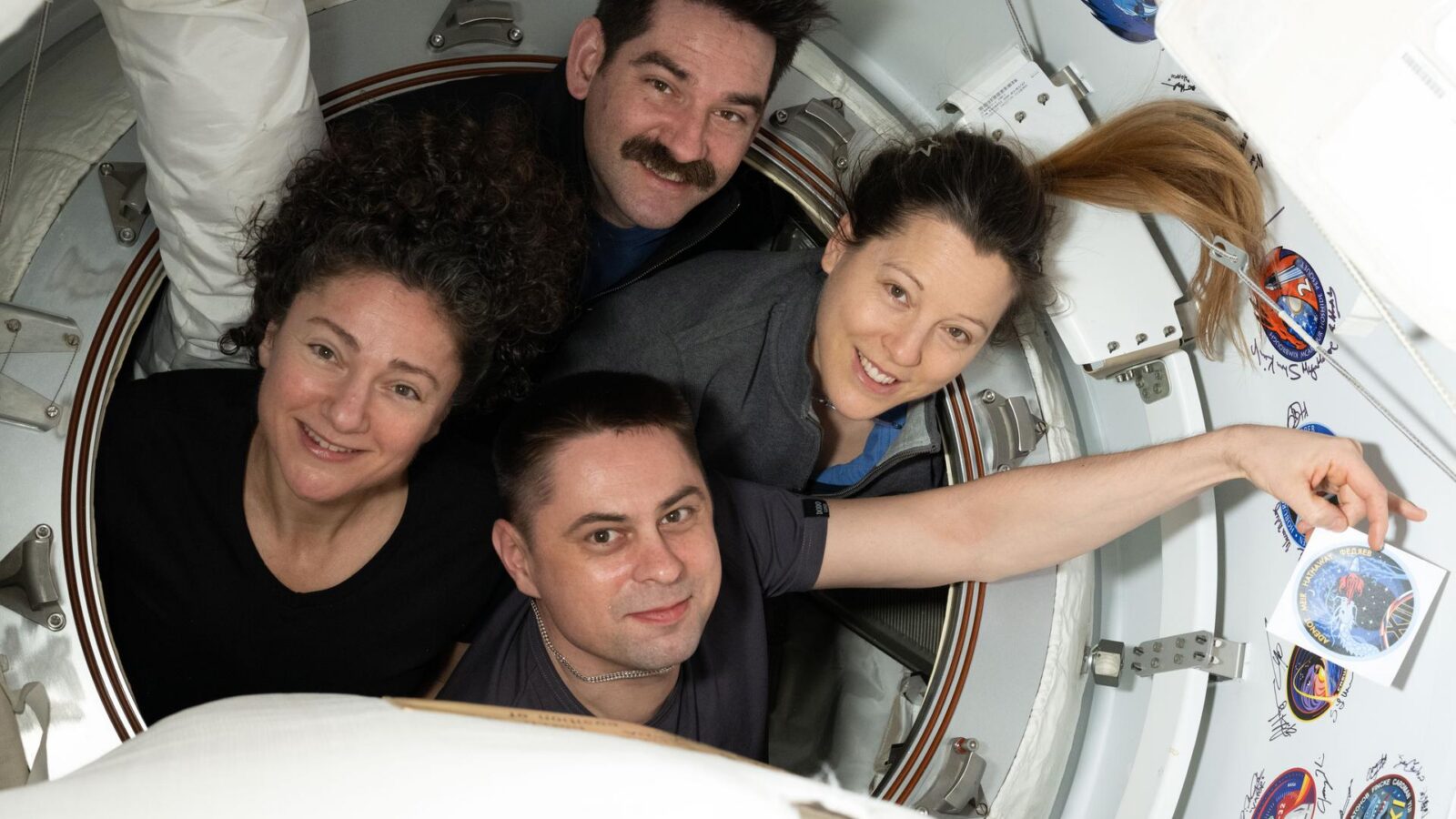 Espacio: Crew-13 llega y Crew-12 prepara su regreso