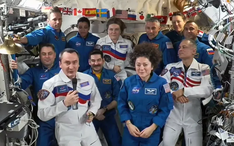 Espacio: Crew-13 llega y Crew-12 prepara su regreso