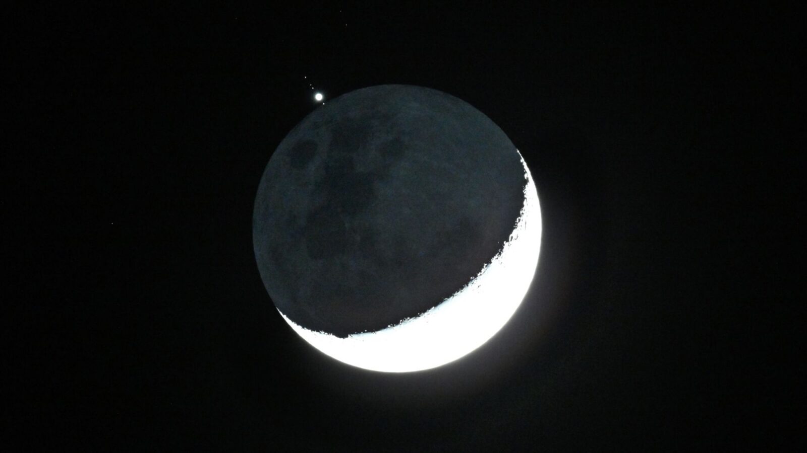 Espacio: La Luna oculta Júpiter ante las cámaras